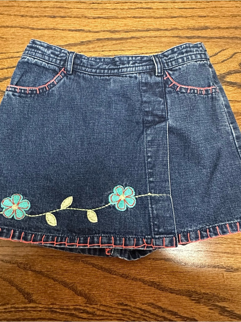 Gymboree 5T Denim Skort with Turquoise Flowers and Pink Stitching
